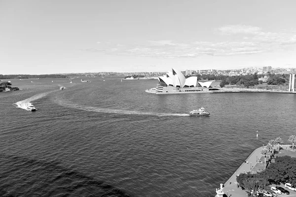 Avustralya, Sydney-Ağustos 2017-opera binası ve tekne yaklaşık — Stok fotoğraf