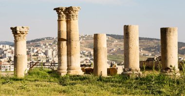 : Jerash jordan antik arkeolojik site turist için klasik miras