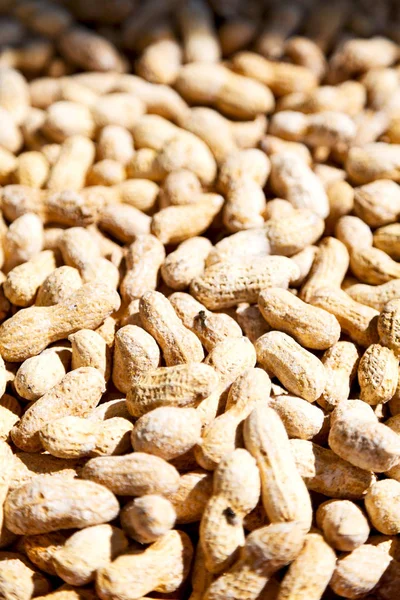 Fıstık gibi sağlıklı gıda ve aperatif kavramı Pazar çok