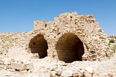 eski kast ve onun kalıntıları gökyüzünde