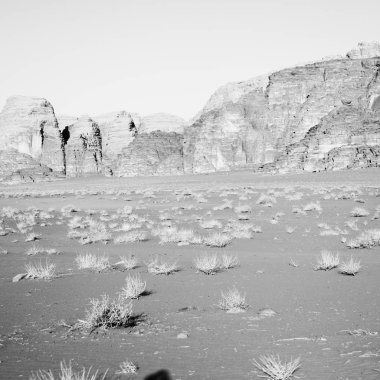 Çölde kum ve dağ macera hedef