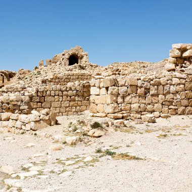 Jordan'ın eski kast kül shubak ve onun Kulesi gökyüzünde