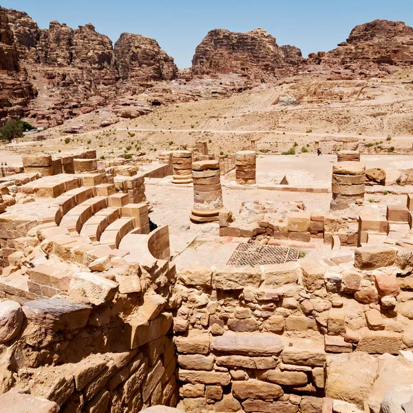 Petra Jordanië Antieke Straat Vol Met Kolommen Het Platform Erfgoed — Stockfoto