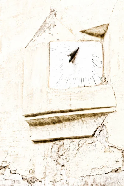골동품 깨진된 벽에 시계에서 — 스톡 사진