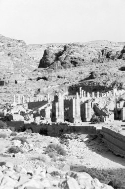 petra, jordan sütunları ve mimari miras antika sokak dolu