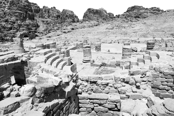 Petra Jordan Antigua Calle Llena Columnas Patrimonio Arquitectónico —  Fotos de Stock