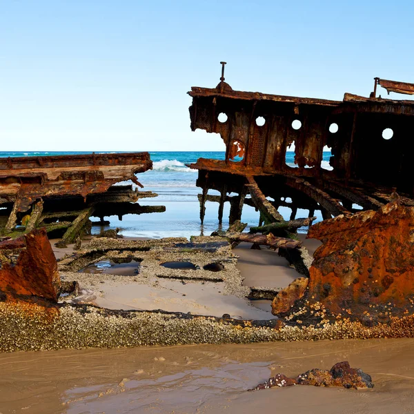 Στην Αυστραλία Fraser Island Τις Αντίκες Σκουριασμένο Και Damagede Βάρκα — Φωτογραφία Αρχείου