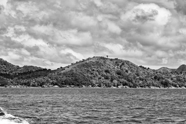 Desde Barco Filipinas Isla Serpiente Cerca Del Nido Palawan Hermoso — Foto de Stock