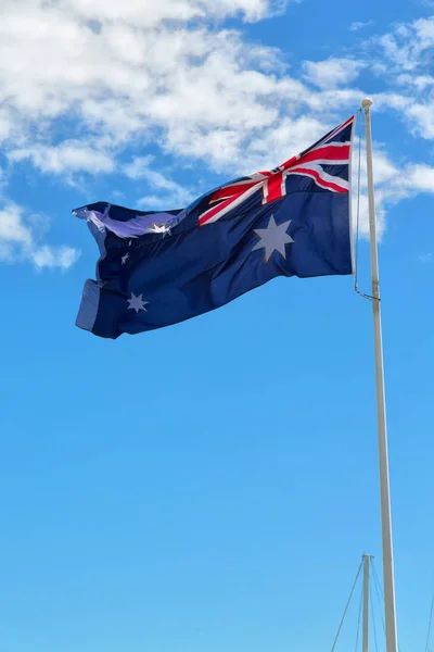 Australia Nel Cielo Limpido Bandiera Sventolante — Foto Stock