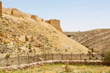 cennet dağ jordan antik kale manzarası