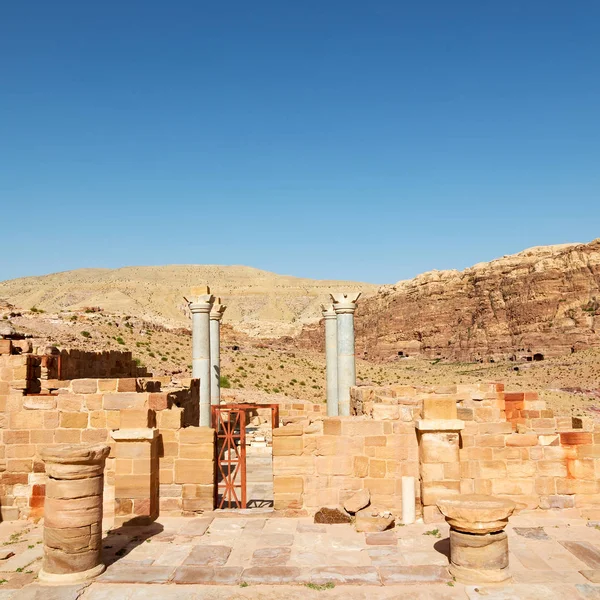 Petra Jordan Vista Los Monumentos Desde Las Ruinas Iglesia Antigua — Foto de Stock