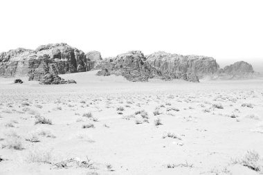 wadi rum çöl Ürdün kum ve dağ macera destinatio