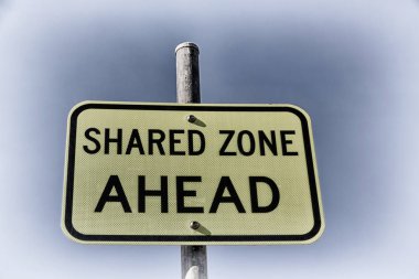 Avustralya paylaşılan bölge önde boş gökyüzünde Emanet kavramı iz