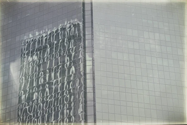 在悉尼的摩天大楼在窗口的反射像抽象背景 — 图库照片