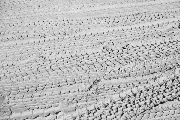 En la pista de playa del desierto de coche y camión como backgr abstracto — Foto de Stock