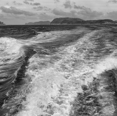 Pasifik Okyanusu'nun Filipinler adasında doğal görünümü