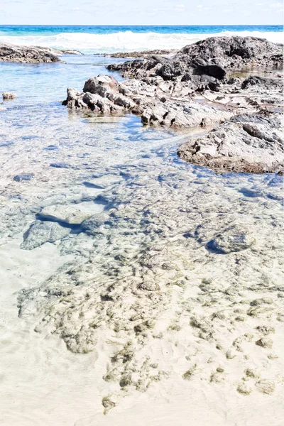 Australie Fraser Île Plage Près Des Rochers Dans Vague Océan — Photo