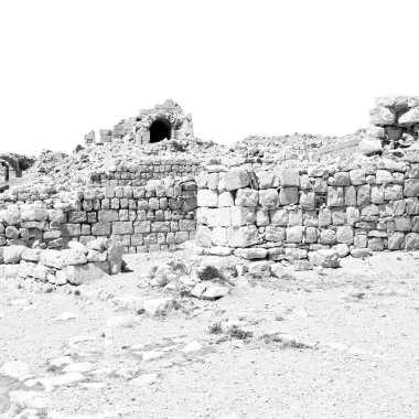 Jordan'ın eski kast kül shubak ve onun Kulesi gökyüzünde