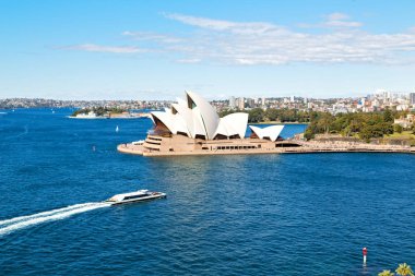 Avustralya, Sydney-Ağustos 2017-opera binası ve tekne yaklaşık
