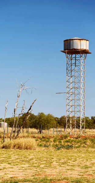 Australia Concepto Remoto Interior Con Línea Asfalto Tanque Agua — Foto de Stock