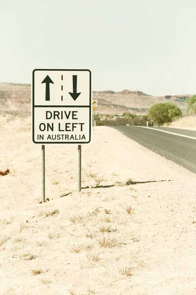 В Австралії знак їзди на лівій — стокове фото