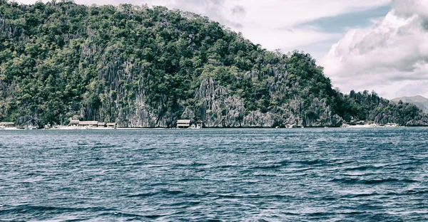 Desde Barco Filipinas Isla Serpiente Cerca Del Nido Palawan Hermoso —  Fotos de Stock
