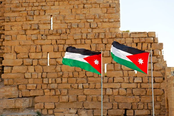 Στην Ιορδανία Εθνική Σημαία Τον Άνεμο Και — Φωτογραφία Αρχείου