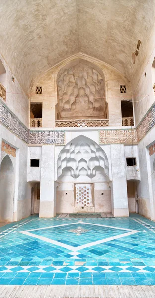 Всередині античної мечеті — стокове фото