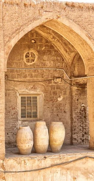 Cerámica Iran Casa Como Contenedor Ornamento — Foto de Stock