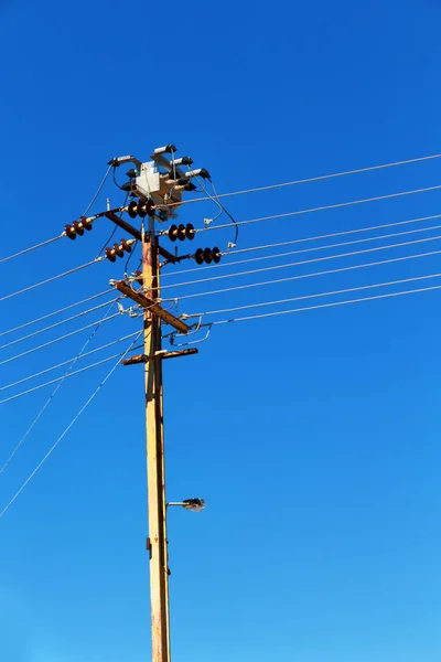 Avustralya Açık Havada Elektrik Direği Ile Güç Hattı Kavramı — Stok fotoğraf