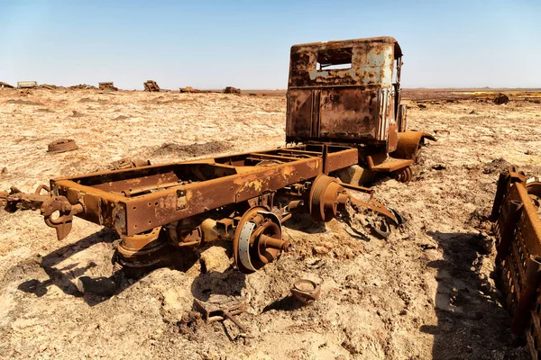 Danakil Ethiopië Afrika Oude Italiaanse Dorp Roestig Antieke Auto Warm — Stockfoto