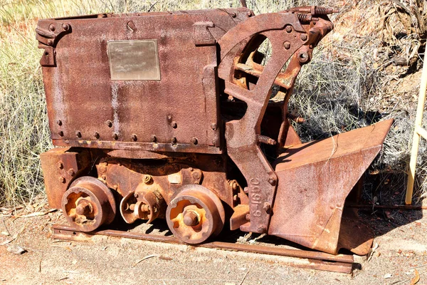 In Australië de oude en verroeste mijnbouw-kar — Stockfoto