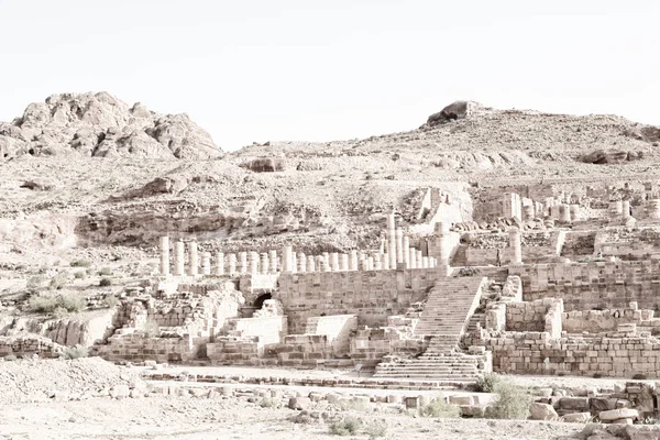 Petra Jordan Rua Antiga Cheia Colunas Património Arquitectónico — Fotografia de Stock