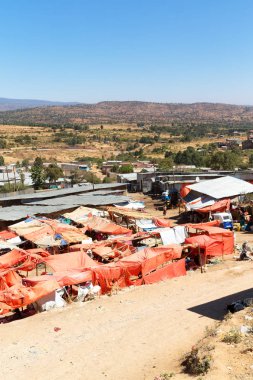 Etiyopya'da Afrika birçok kişi antika pazarı yakınındaki şehir