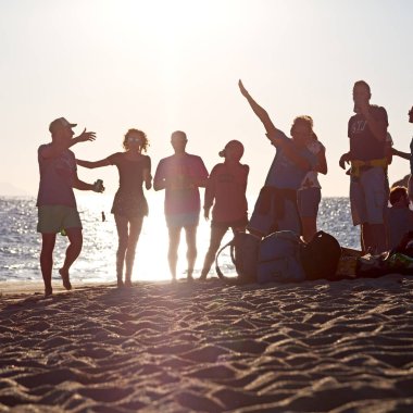 Avustralya'da kimliği belirsiz kişi parti plaj var