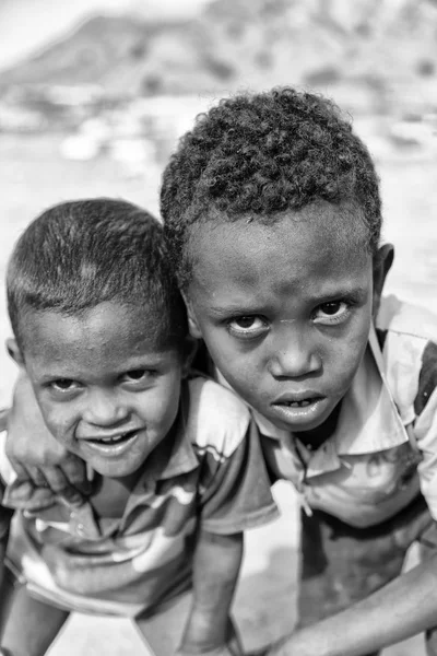 Ethiopia Danakil Circa January 2018 Неизвестные Маленькие Дети Вблизи Пустыни — стоковое фото