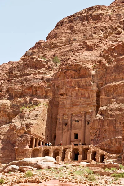 Grav i den antika platsen av petra i Jordanien — Stockfoto