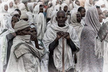 Lalibela Etiyopya'da bir adam kutlama