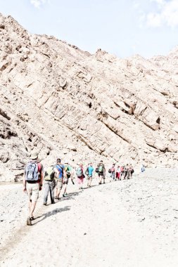  Kanyon boş nehir birçok kişi hiking 
