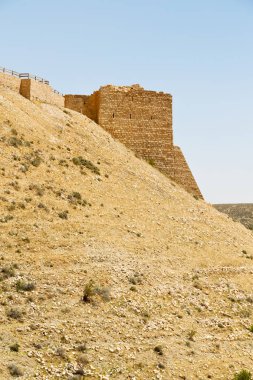 dağ antik kale manzarası