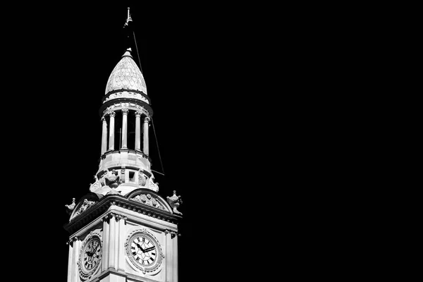 Em sydney a torre de relógio antigo no céu — Fotografia de Stock