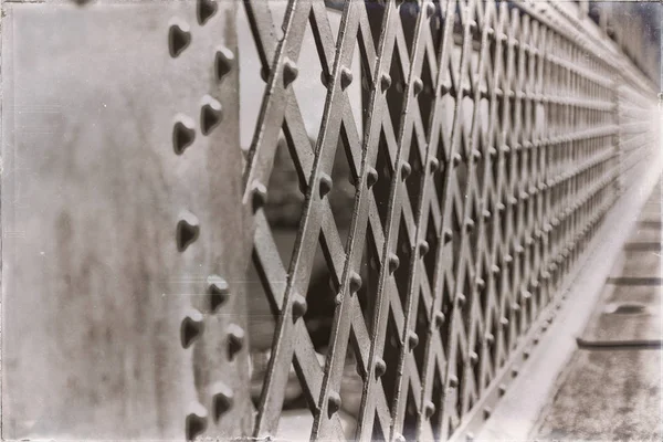 Desde el puente la estructura metálica de acero — Foto de Stock