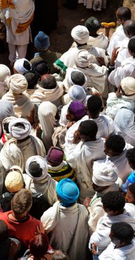 insanlar kutlama Lalibela Etiyopya kalabalıkta