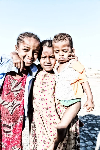 エチオピア ダナキル 2018年 学校と から正体不明の少女 — ストック写真