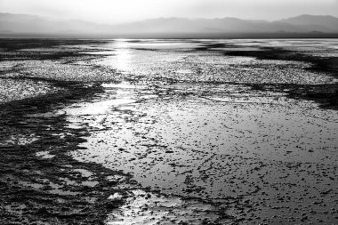 Danakil Etiyopya Afrika tuz göl günbatımı refleks ve peyzaj