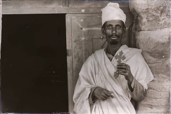 En la celebración de lalibela africa viejo sacerdote — Foto de Stock