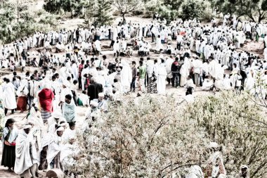 insanlar kutlama Lalibela Etiyopya kalabalıkta