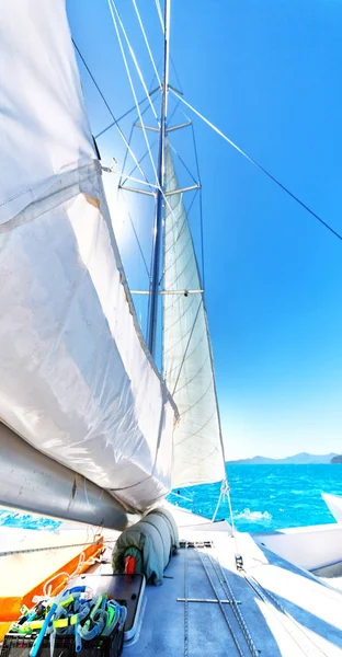 オーストラリアの航海とナビゲーションと風の速度の概念で — ストック写真