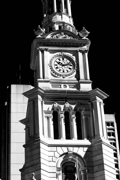 En Sydney la torre del reloj antiguo en el cielo —  Fotos de Stock