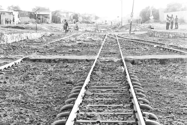 In the light of sunrise the railway road — Stock Photo, Image